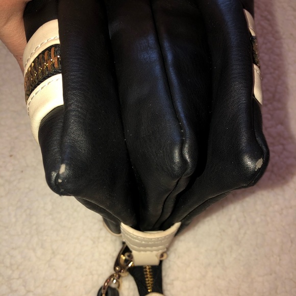 Big Buddha Crossbody Bag - Picture 5 of 16